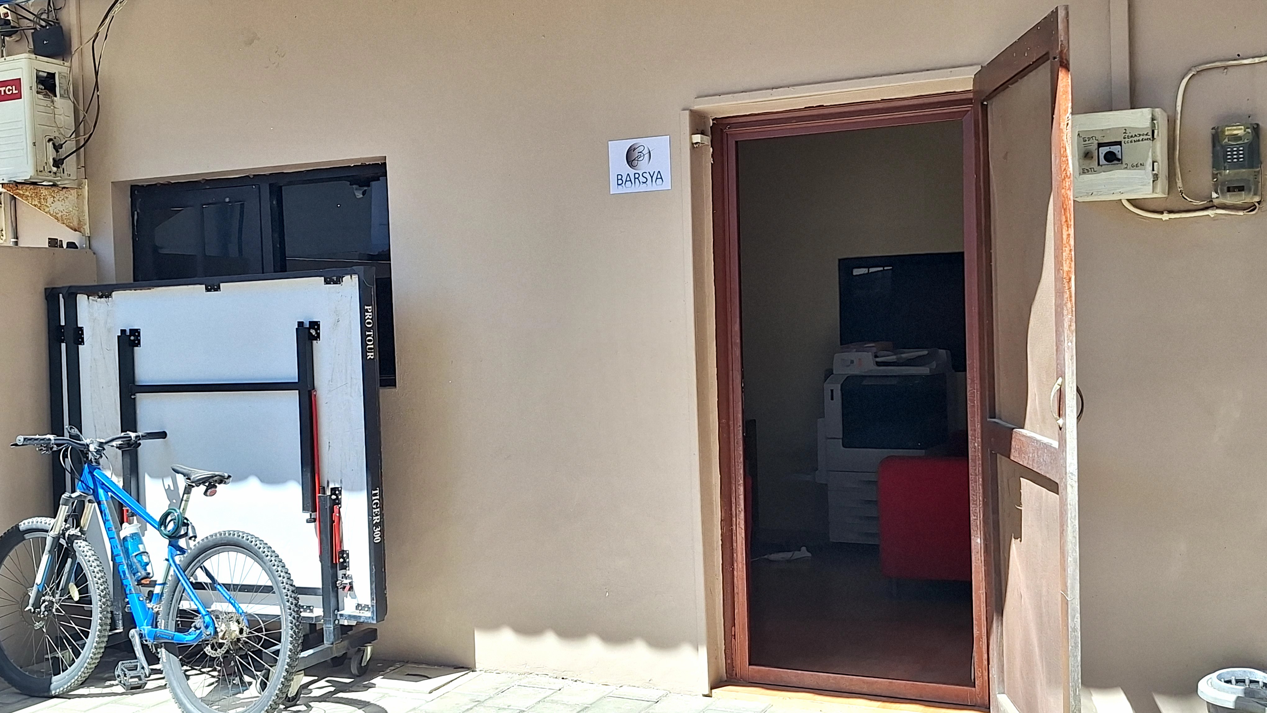 Front Office 2