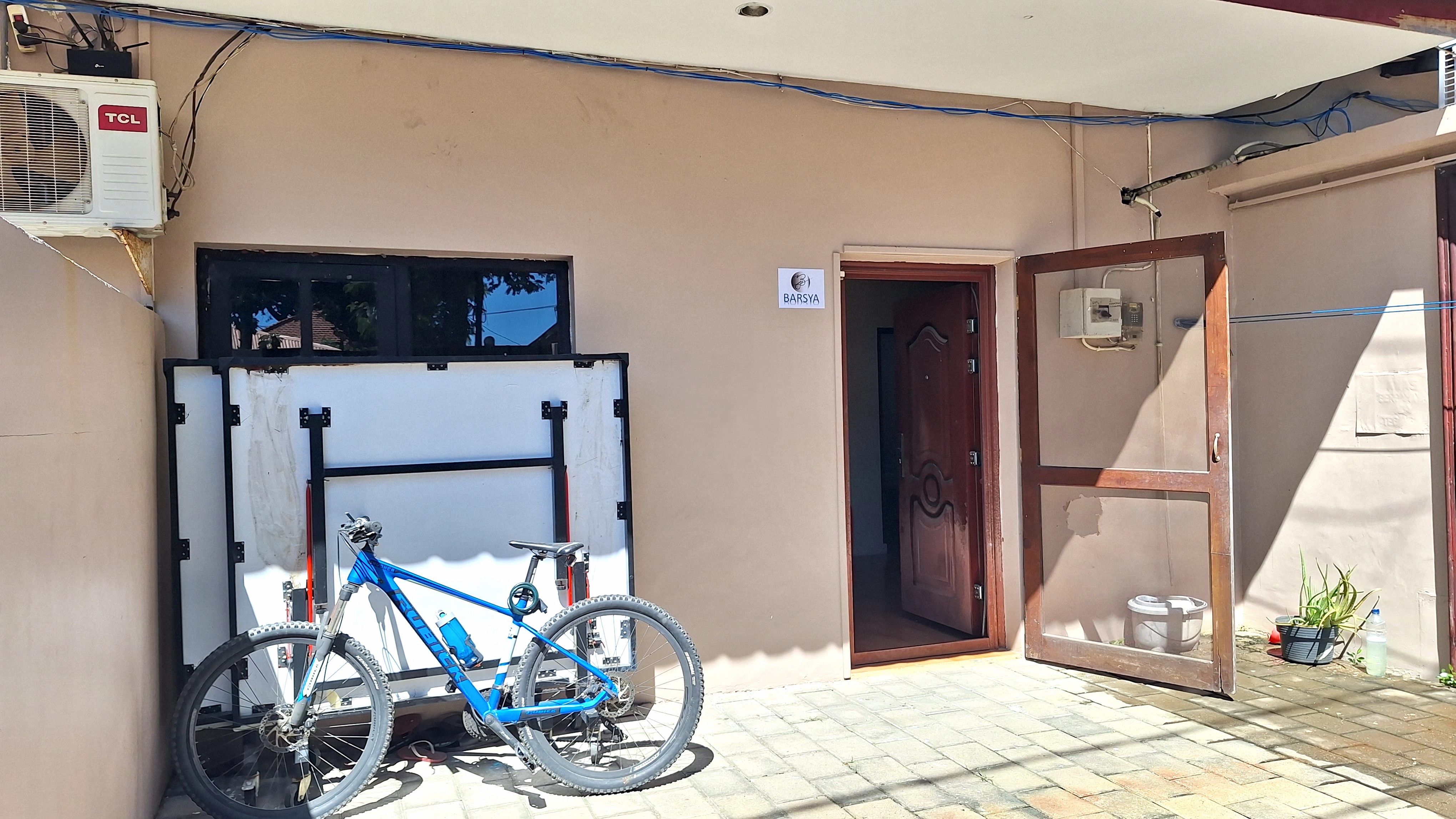 Front Office 3